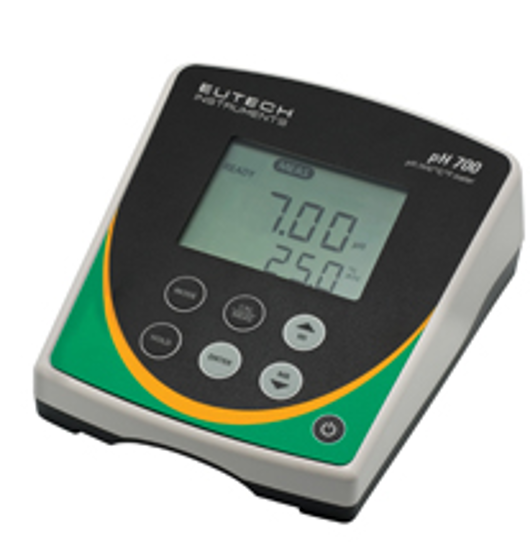 pH 700 Meter  with pH Electrode, ATC Probe and 100/240 VAC adapter